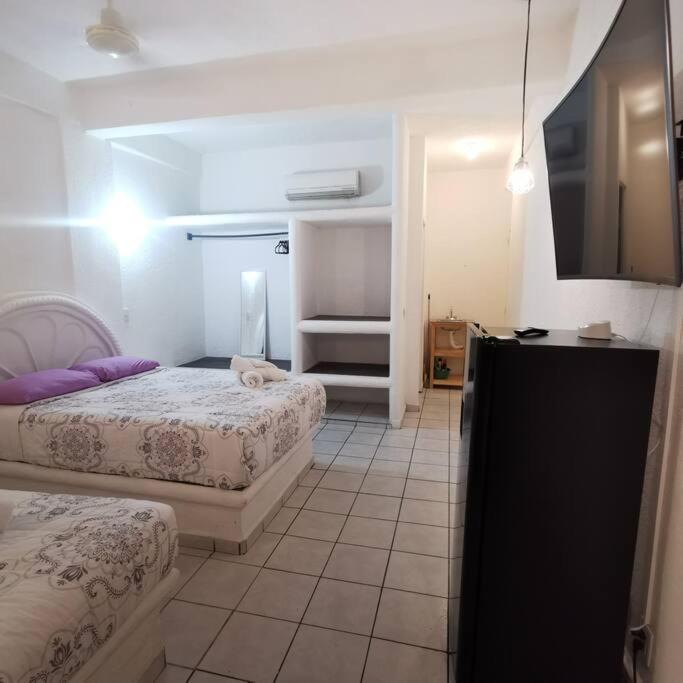 Lovely Studio Apartment With Balcony Ac & Wi-Fi, Minutes From Downtown! Zihuatanejo Exteriör bild