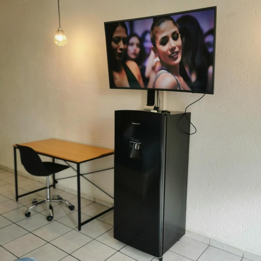 Lovely Studio Apartment With Balcony Ac & Wi-Fi, Minutes From Downtown! Zihuatanejo Exteriör bild