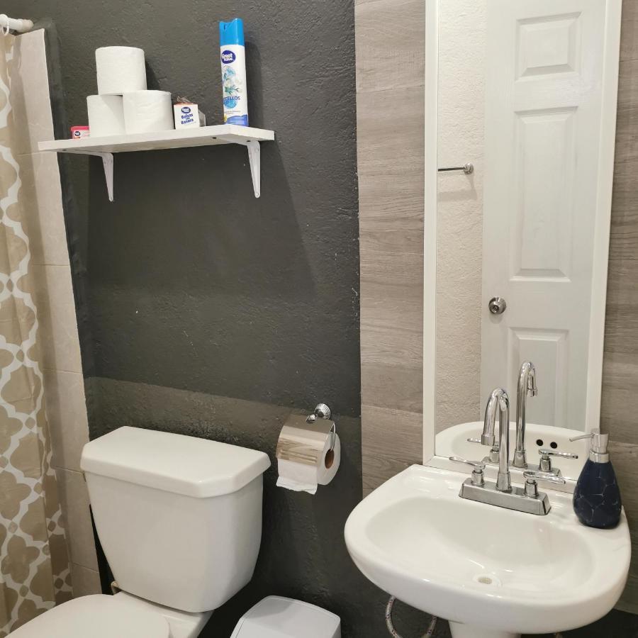 Lovely Studio Apartment With Balcony Ac & Wi-Fi, Minutes From Downtown! Zihuatanejo Exteriör bild